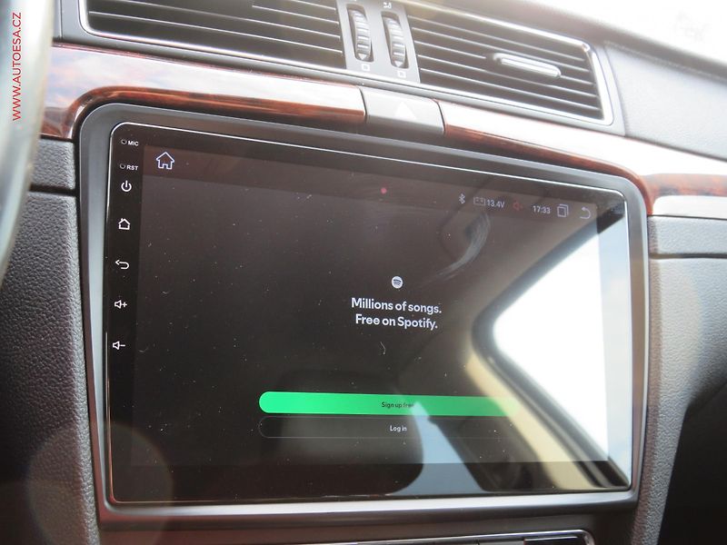 Škoda Superb (2011) 3.6 V6 4x4, ČR, Exclusive - fotka 19 z 28