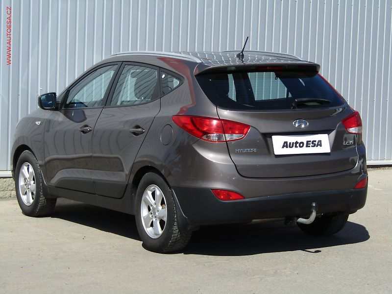 Hyundai ix35 (2011) 1.6 GDi, ČR, AC, tažné - fotka 6 z 17