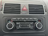 Volkswagen Touran (2011) 1.6TDi, AAC, TZ - náhled 13
