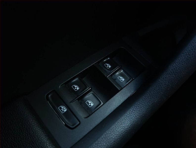 Škoda Octavia (2019) Laurin&Klement 2.0 TDI - fotka 18 z 27