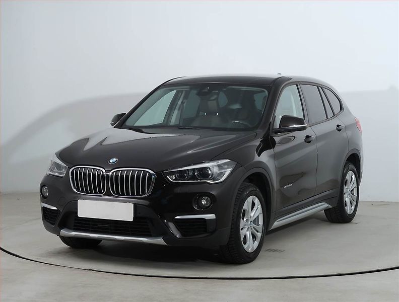 BMW X1 (2016) xDrive18d, 4X4, Automat - fotka 2 z 21