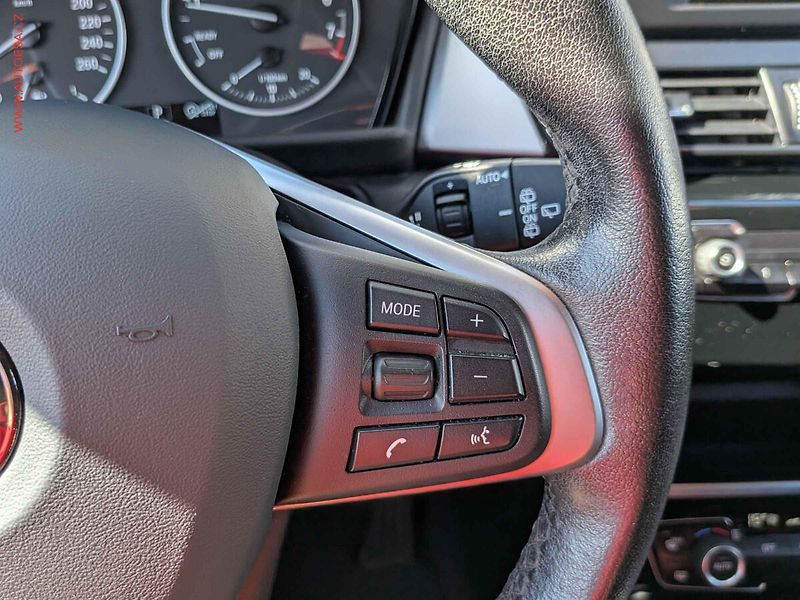 BMW Řada 2 (2016) 1.5 i 218i, ČR, AT, tempo - fotka 15 z 18