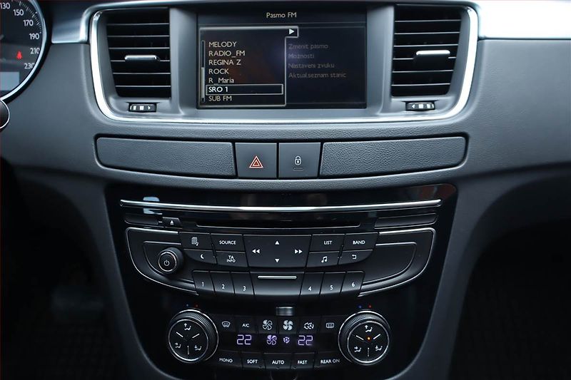 Peugeot 508 (2014) 2.2 HDi, Automat, Serv.kniha - fotka 12 z 25