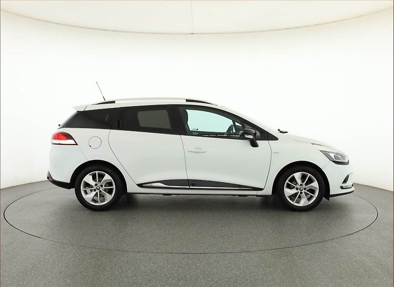 Renault Clio (2018) Limited 0.9 TCe, Serv.kniha - fotka 6 z 16