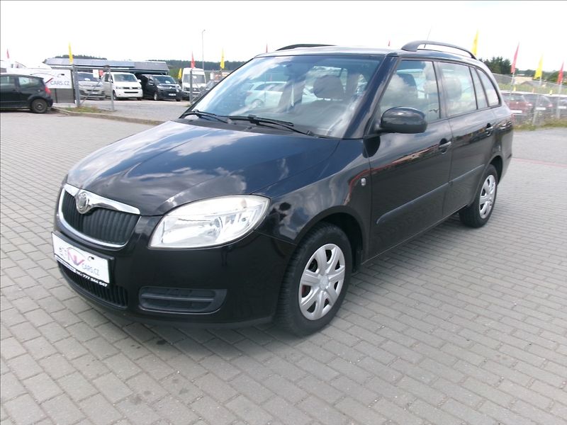Škoda Fabia 1,4 i 63kw Klima,ESP,po STK - fotka 1 z 29