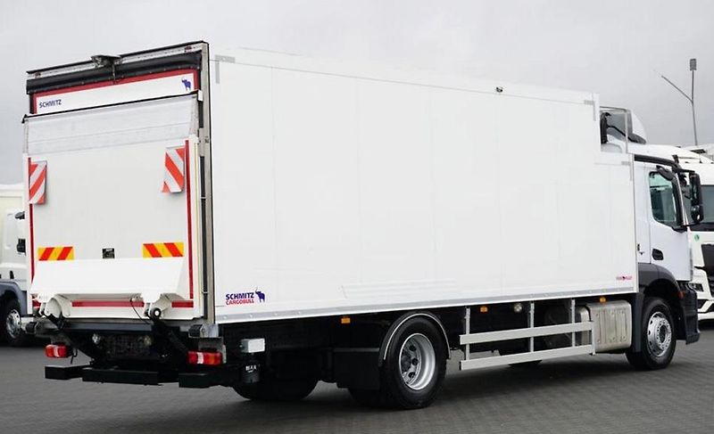 Mercedes-Benz (2017) Antos 1830 chlaďák EURO 6 - fotka 5 z 16