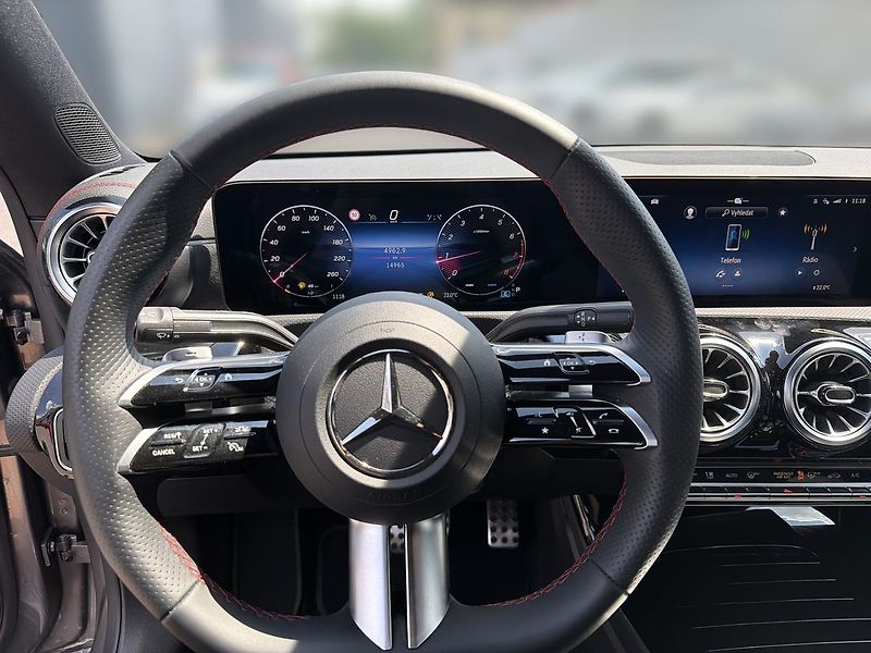 Mercedes-Benz CLA 200 kupé 1. Majitel - fotka 10 z 17