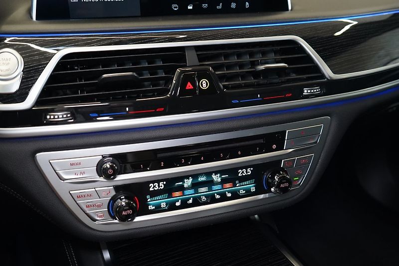 BMW Řada 7 740d xDrive, Nezávislé,HUD,PPF - fotka 35 z 47