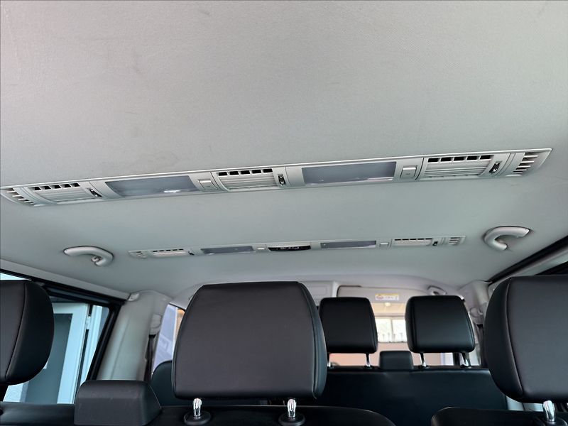 Volkswagen Caravelle 2,0 Long,110kW,4x4,po servisu - fotka 22 z 28