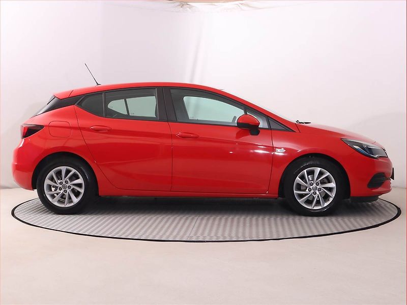 Opel Astra (2020) 1.2 Turbo, Serv.kniha - fotka 6 z 16