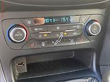 Ford Focus (2018) 2.0 TDCi, ST-Line, navi, TZ - náhled 16