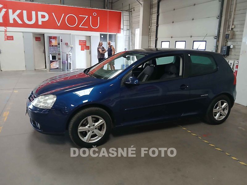 Volkswagen Golf (2008) 1.4i, autoAC - fotka 3 z 3
