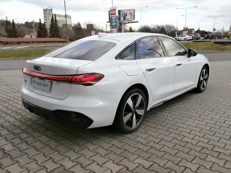 Audi A5 (2024) Limuzína TDI quattro 150kW - fotka 5 z 31