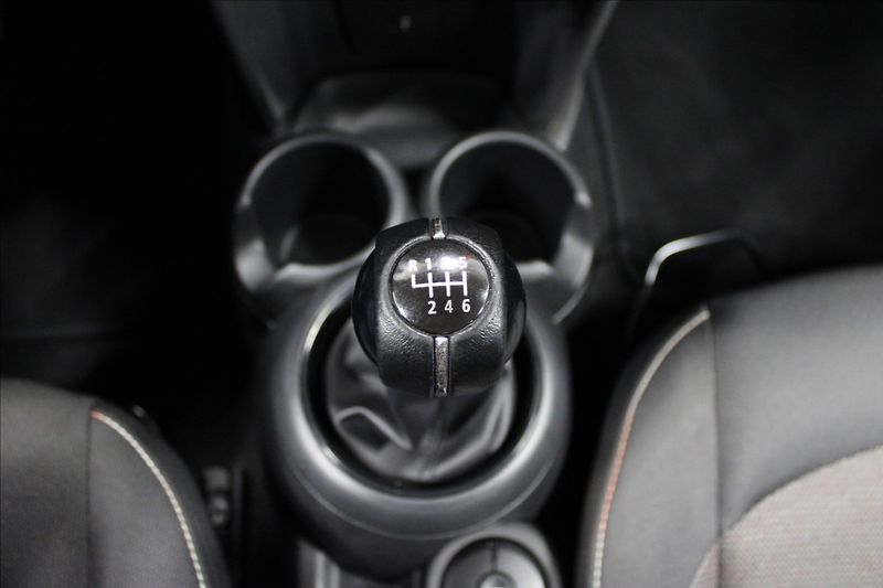 Mini Cooper 1,5 1.majitel CZ - fotka 27 z 37