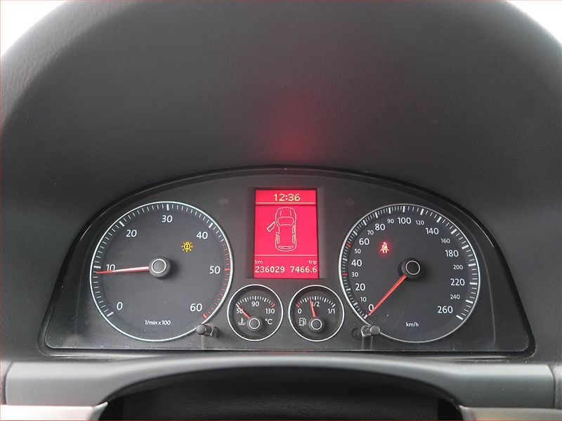 Volkswagen Touran (2009) 2.0 TDI, Serv.kniha, po STK - fotka 9 z 13