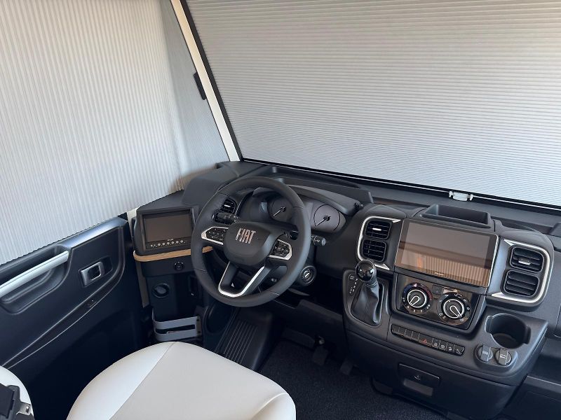 Pilote (2026) G720FGJ Expression - fotka 9 z 37