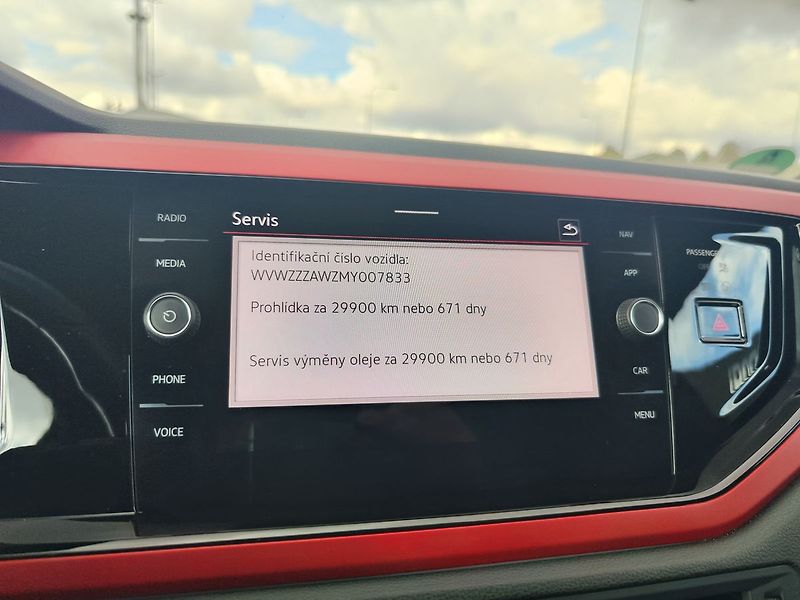 Volkswagen Polo 2.0 TSI/147kW GTI DSG - fotka 20 z 29