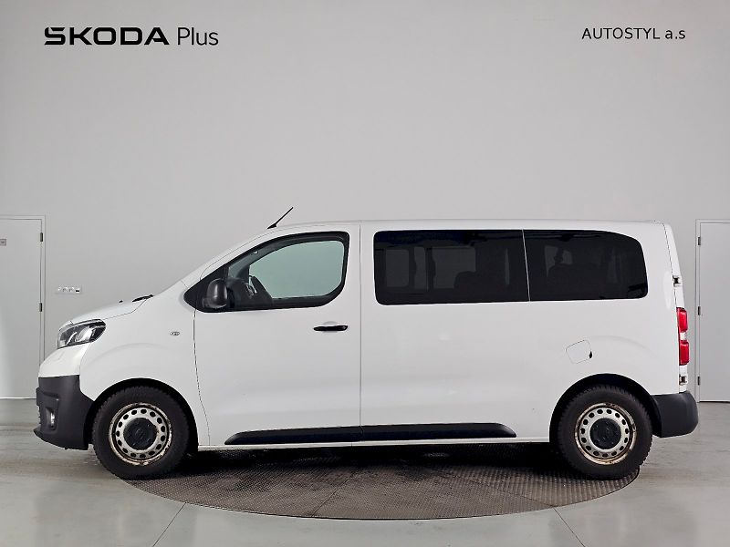 Toyota ProAce Verso (2020) 2.0L 150k Combi L1 - fotka 3 z 27