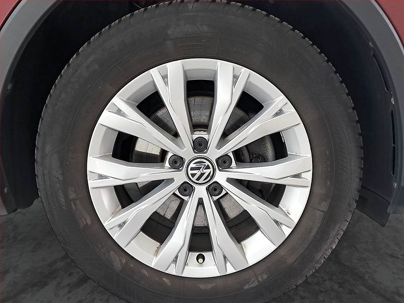 Volkswagen Tiguan (2016) 1.4 TSI, ČR,1.maj - fotka 14 z 17