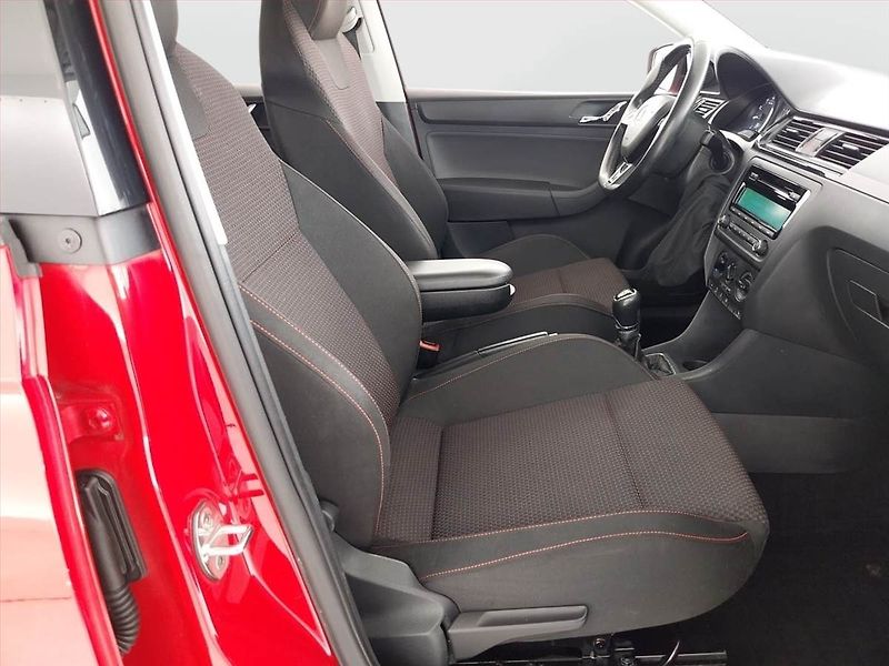 Škoda Rapid (2014) Spaceback 1.2 TSI, Serv.kniha - fotka 9 z 19