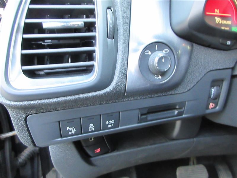 Citroën DS5 2,0 HDi Hybrid, 4x4, automat - fotka 20 z 26
