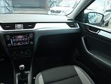 Škoda Rapid (2017) Spaceback 1.0 TSI - náhled 8