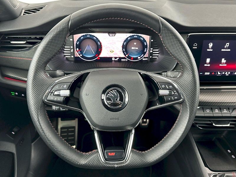 Škoda Octavia (2022) Combi 2.0TSI 180kW RS - fotka 9 z 38