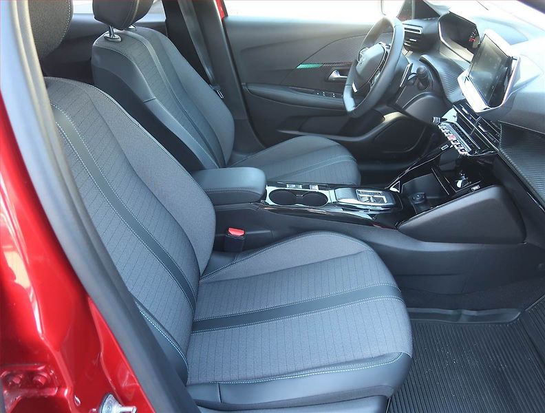 Peugeot 208 (2022) 1.2 PureTech, Automat - fotka 9 z 19
