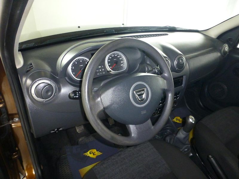 Dacia Duster (2010) 1,5DCI-79KW*KLIMATIZACE**ALU* - fotka 11 z 22