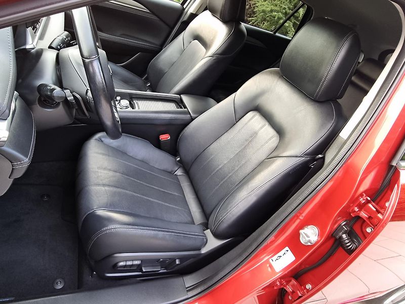 Mazda 6 (2019) 2.5 SPORTS LINE,VENTILACE,HEAD - fotka 18 z 45