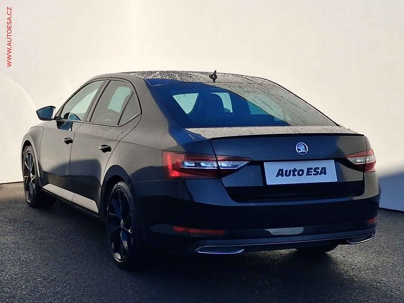 Škoda Superb (2017) 2.0 TSi, SportLine, DSG, +ALU - fotka 6 z 21