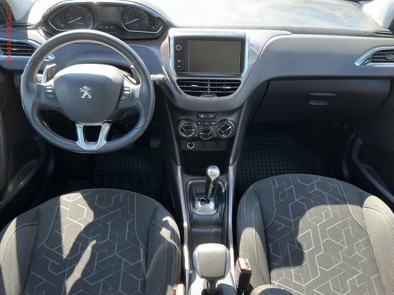 Peugeot 2008 (2014) 1.6HDi, ČR, AT, navi, AC - fotka 8 z 20