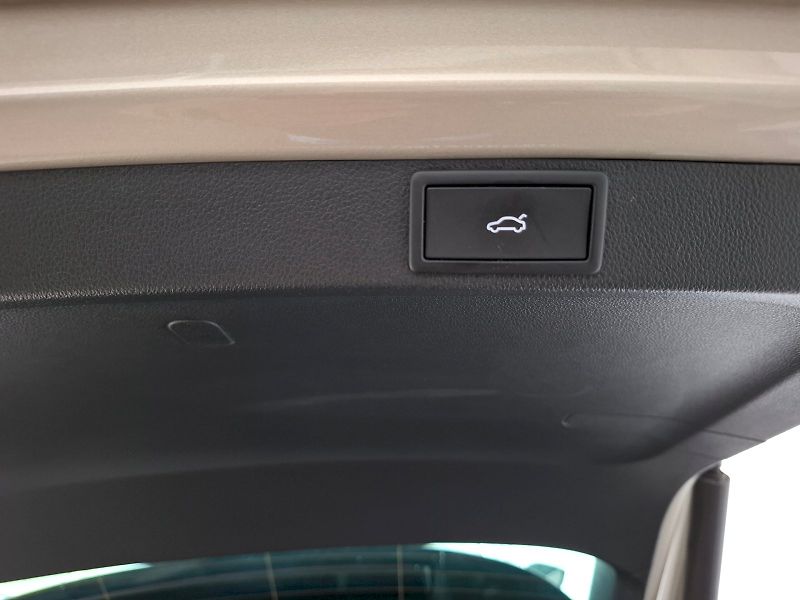 Škoda Octavia (2025) COMBI TOP SELECTION 2,0 TDI 11 - fotka 19 z 50