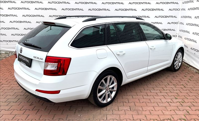 Škoda Octavia 1,2 TSI Edition 81kw 113t.km s - fotka 4 z 23