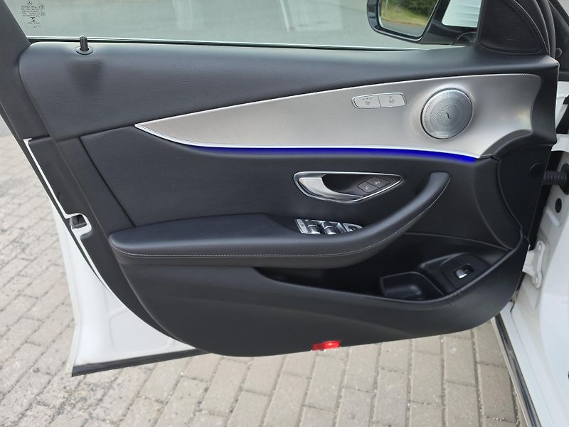 Mercedes-Benz Třídy E 2.2CDi 143kW AVANTGARDE*7-MÍST - fotka 8 z 54