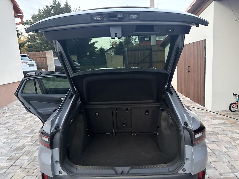 Volkswagen ID.5 (2022) PRO 77kwh, SOH 96%, el. kufr - fotka 10 z 13