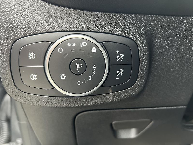 Ford Fiesta 1.0i KLIMA TEMPOMAT PŮVOD ČR - fotka 13 z 42