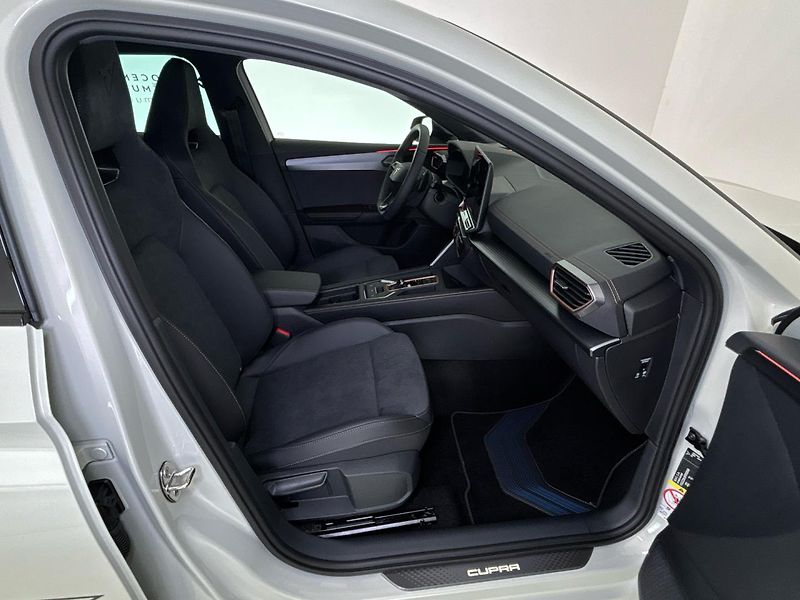 Cupra Leon (2026) SP VZ - fotka 9 z 29