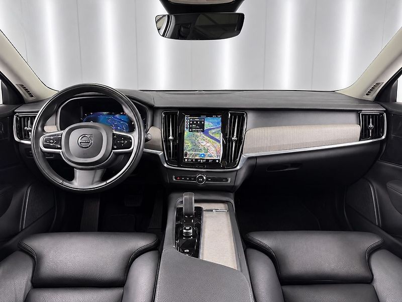 Volvo V90 B4 AWD ADVANCED, H&K, PANO, KE - fotka 8 z 26