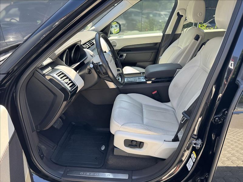 Land Rover Discovery 3,0 TDV6 HSE AWD ČR DPH - fotka 11 z 34