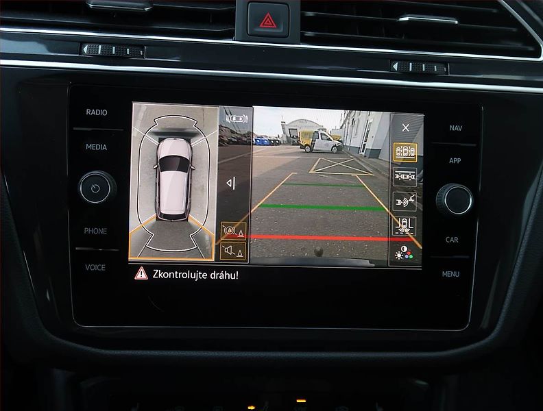 Volkswagen Tiguan Allspace (2023) Elegance 1.5 TSI - fotka 19 z 22
