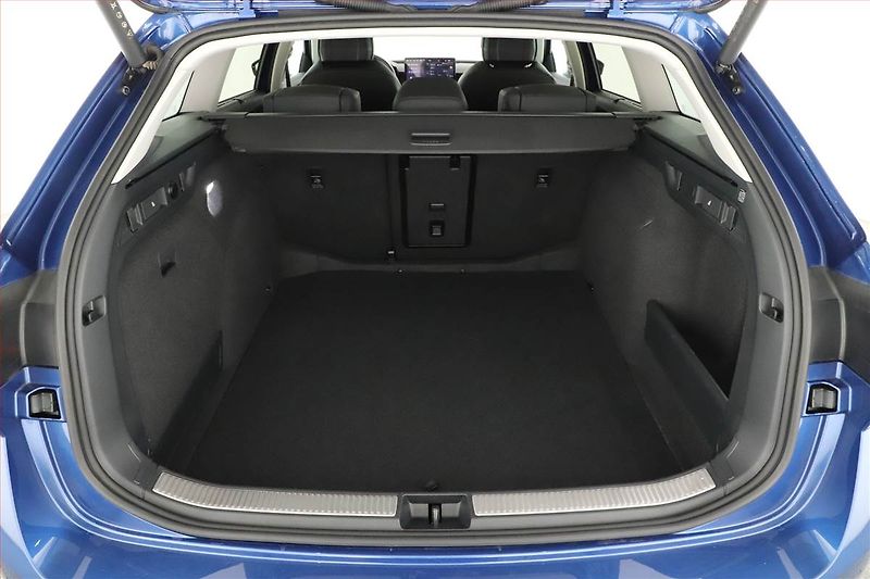 Škoda Superb (2025) 2.0 TDI - fotka 19 z 20
