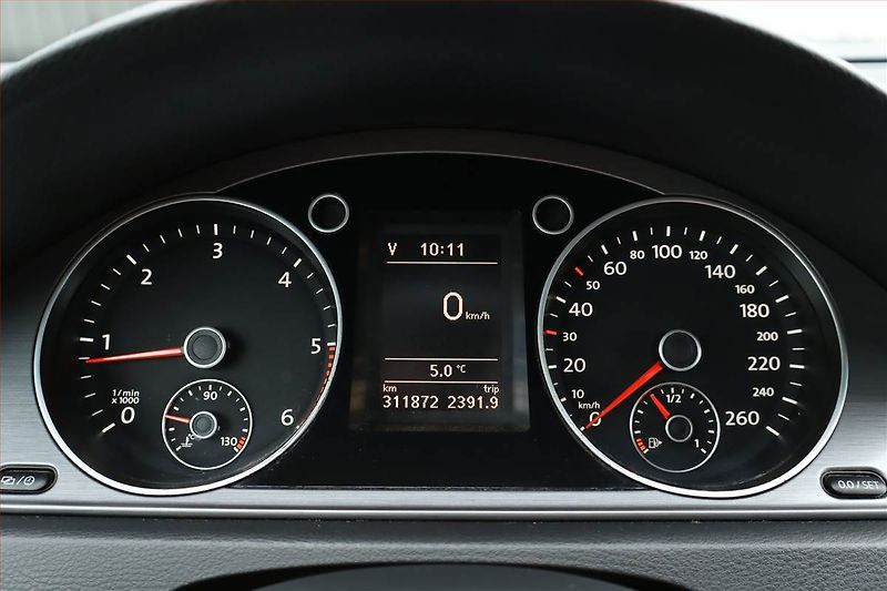 Volkswagen Passat (2014) 1.6 TDI, Navi, Tempomat - fotka 11 z 22