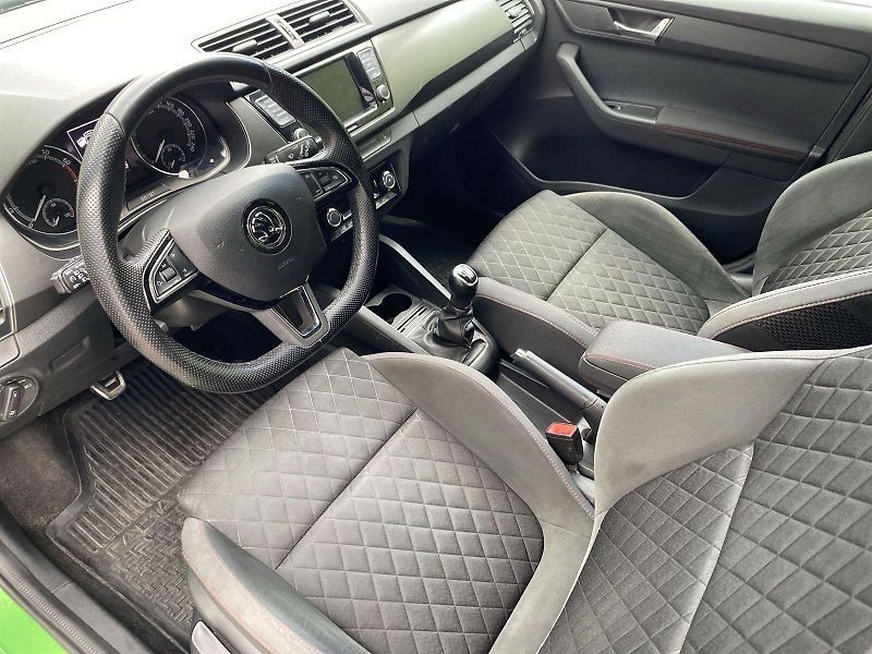 Škoda Fabia (2018) 1.0 TSI Style + - fotka 8 z 32