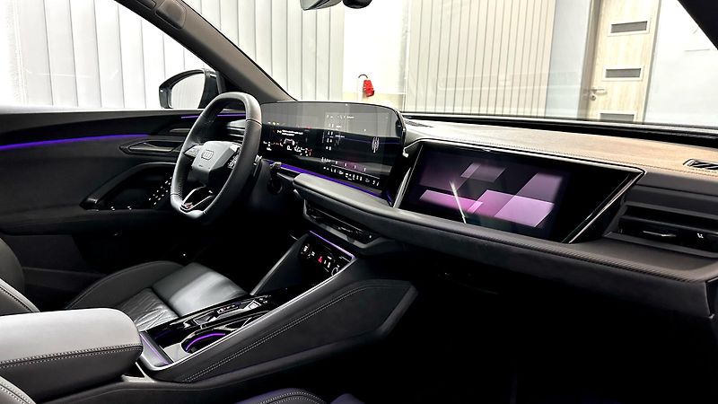 Audi SQ5 STAV NOVÉHO VOZU / ZÁRUKA  - fotka 41 z 44