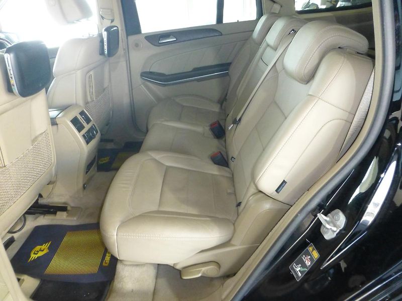 Mercedes-Benz GL (2014) 500-320KW*XENONY**7MÍST - fotka 18 z 33