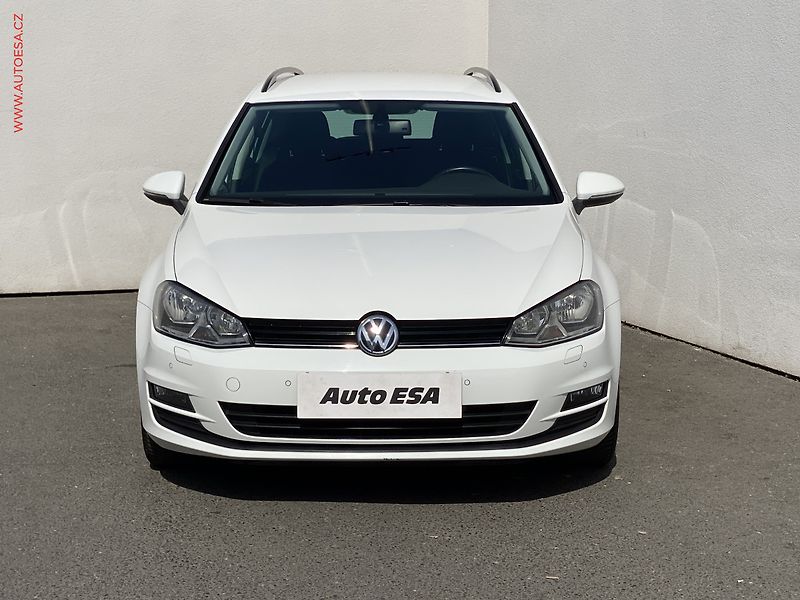 Volkswagen Golf (2015) 1.2 TSi, CUP, výhřev sed - fotka 2 z 17