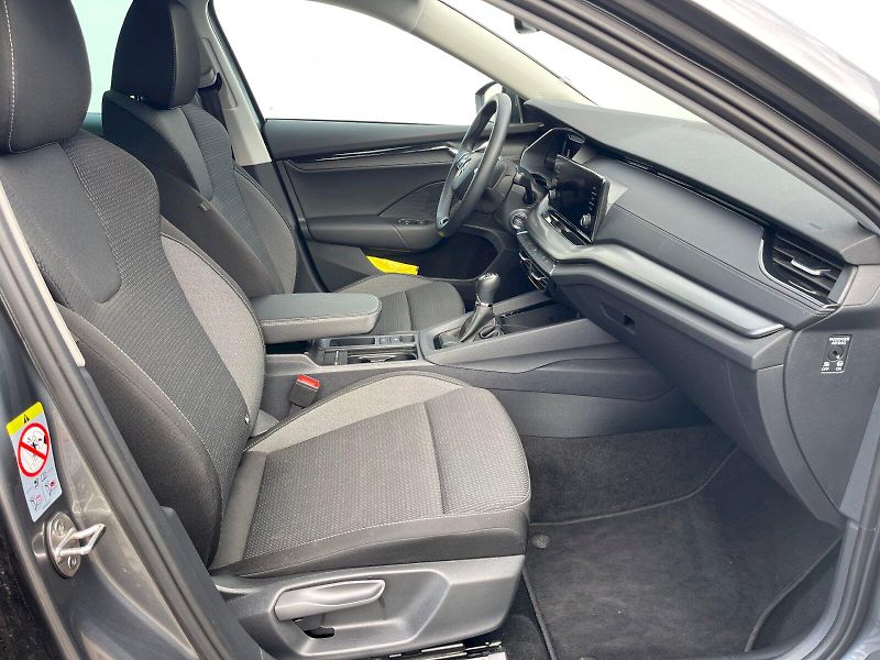 Škoda Octavia (2023) Combi 1,5 TSI / 110 kW Ambitio - fotka 10 z 30