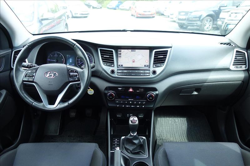 Hyundai Tucson 1,7 CRDi 85KW, ČR, NAVIGACE. - fotka 16 z 38