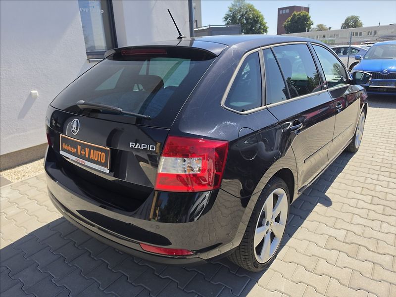 Škoda Rapid 1,2 TSi 81KW Joy TEMPOMAT ALU - fotka 6 z 48